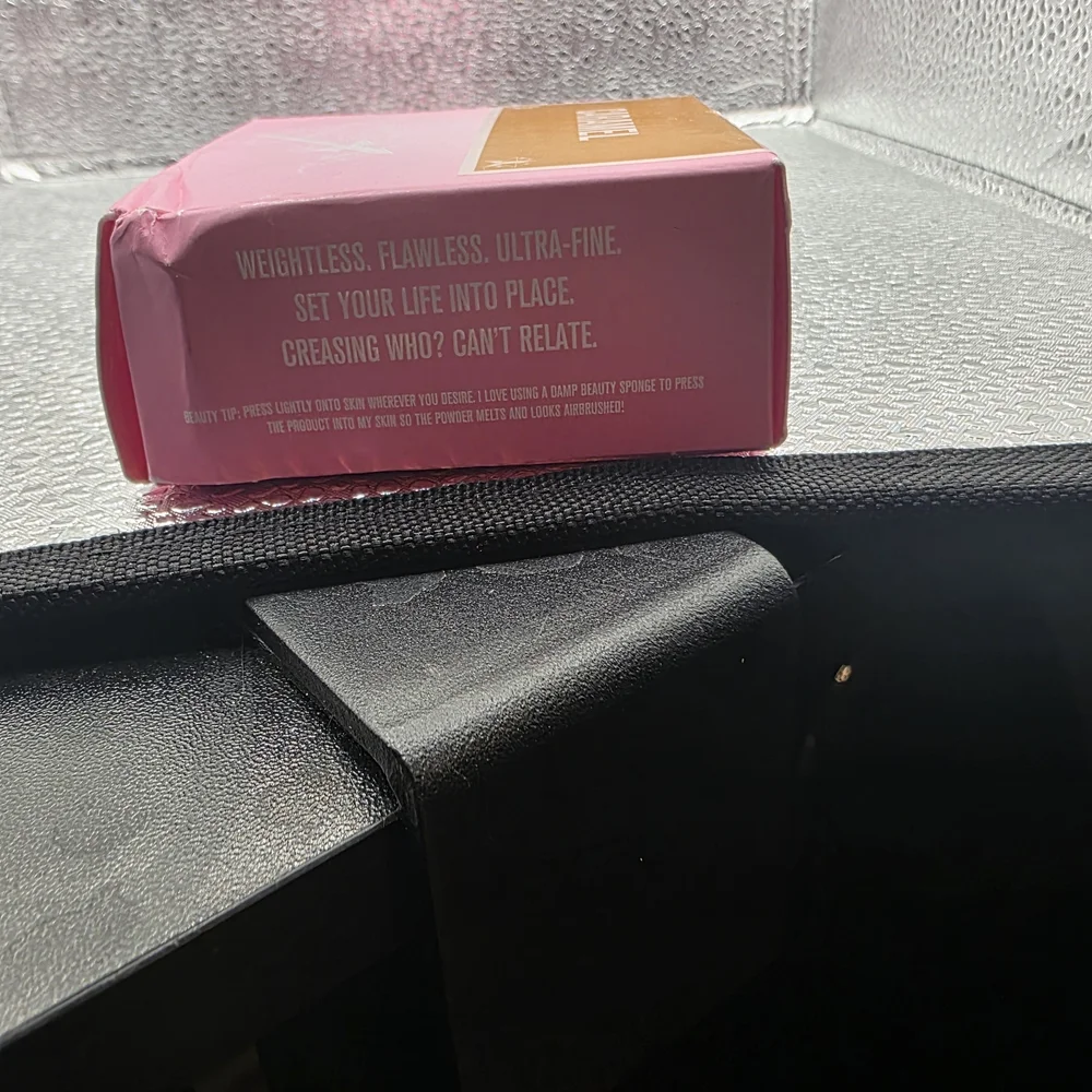 Jeffree Star Magic Star Setting Powder - Caramel- New In Box-